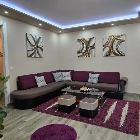 Apartment Sweet *
