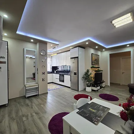 Sweet Apartment *
